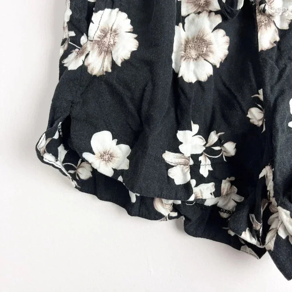 Brandy Melville Womens OS  Floral Tie Waist Casual Shorts - Picture 3 of 4